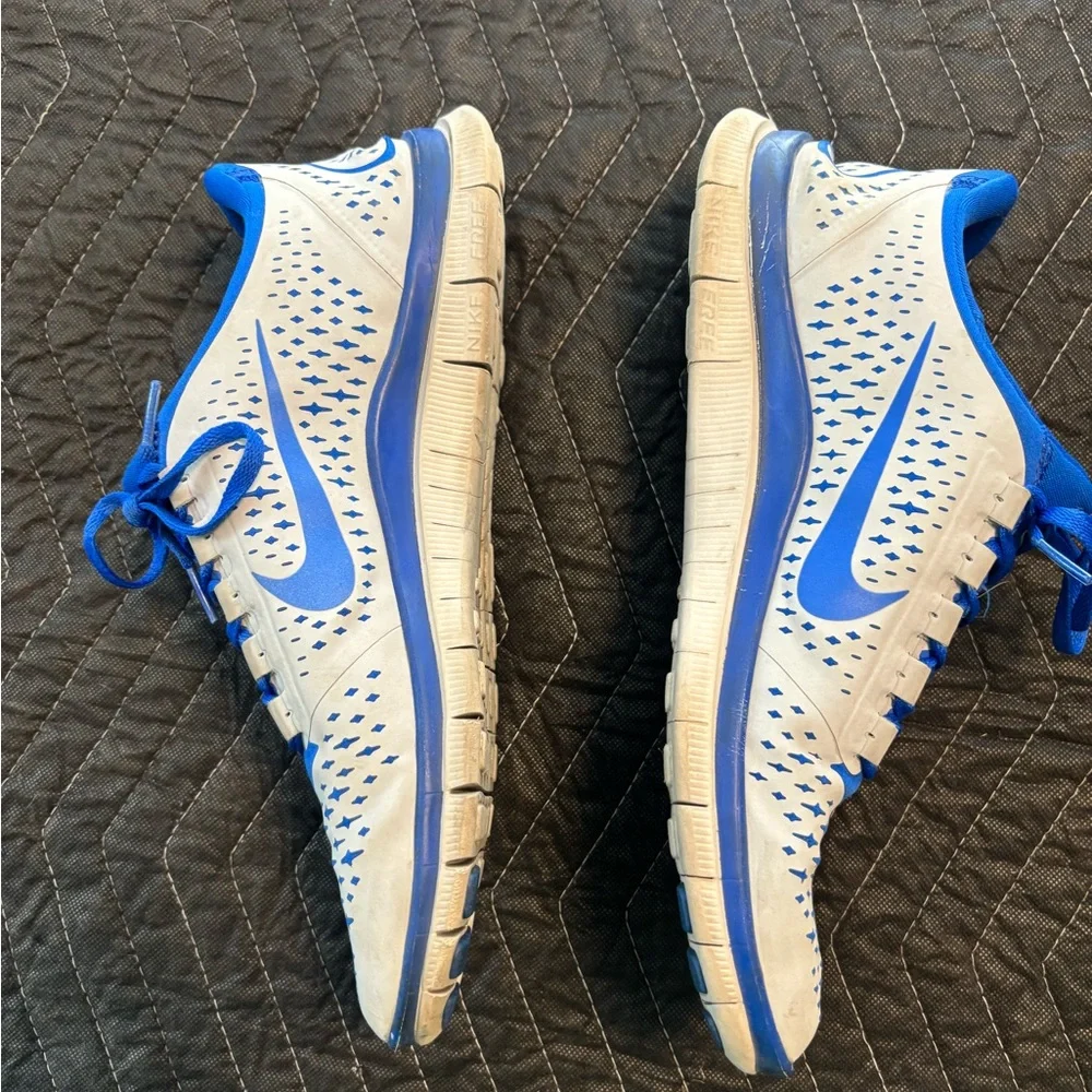 Vintage Nike Free 3.0 Blue and Gray running athletic shoes